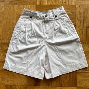 VINTAGE | Liz Claiborne White Shorts